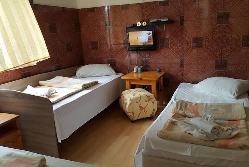 스탠다드 트리플 룸, Shans 2 Hostel
