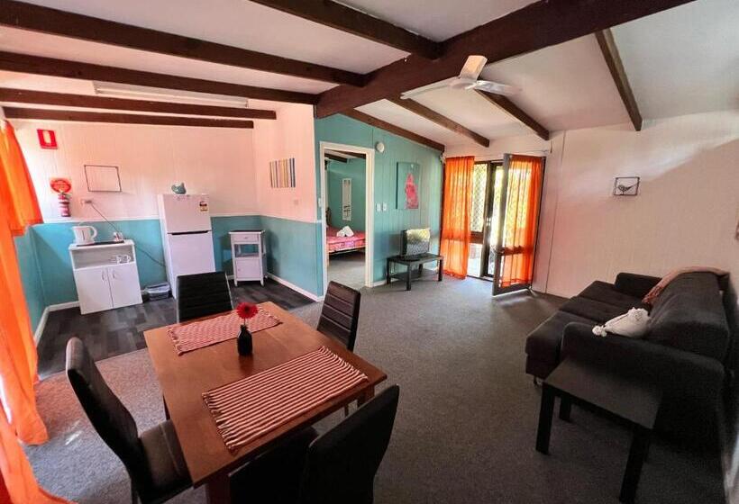 Номер Deluxe, Colonial Village Resort