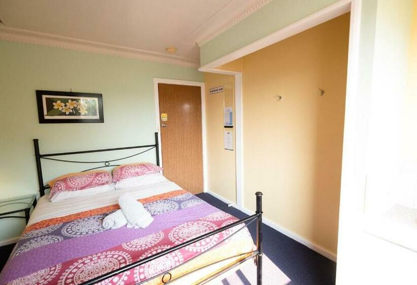 스탠다드 룸 공동 욕실, Ozzie Pozzie Backpackers   Port Macquarie Yha