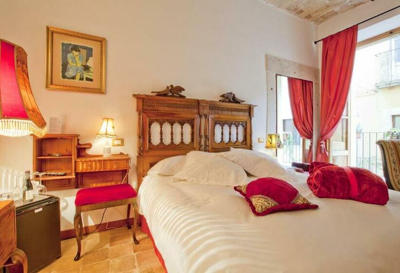 اتاق استاندارد, B&b Il Marchese Del Grillo