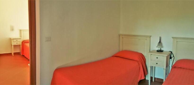 חדר סטנדרט לארבעה, Agrialbergo Capalbio