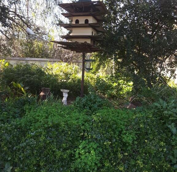 침실 2개 주택, The Dove Cote