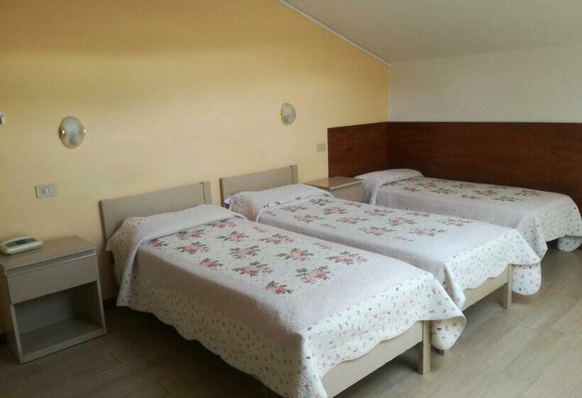 Quarto Triplo Basic, Prati