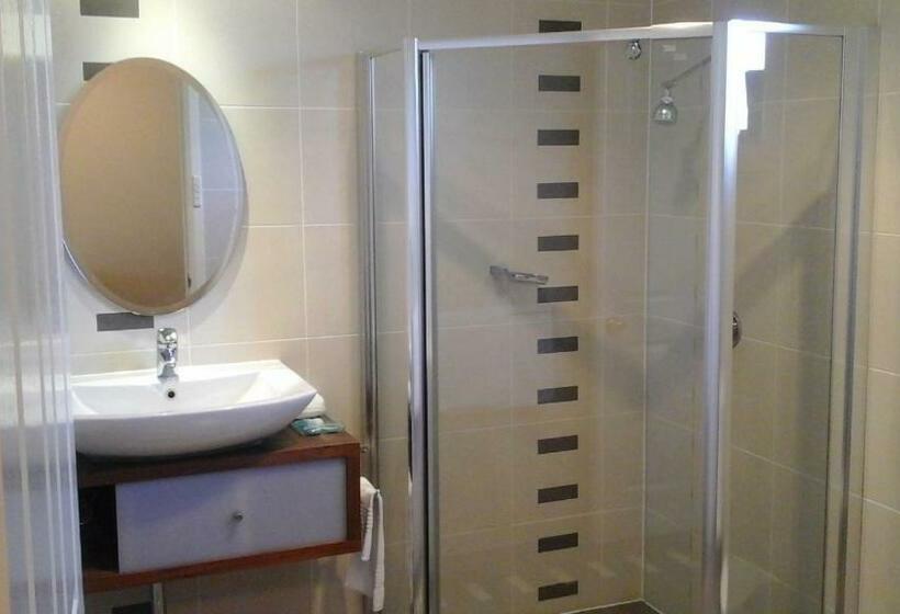 Номер Executive, Willows Motel