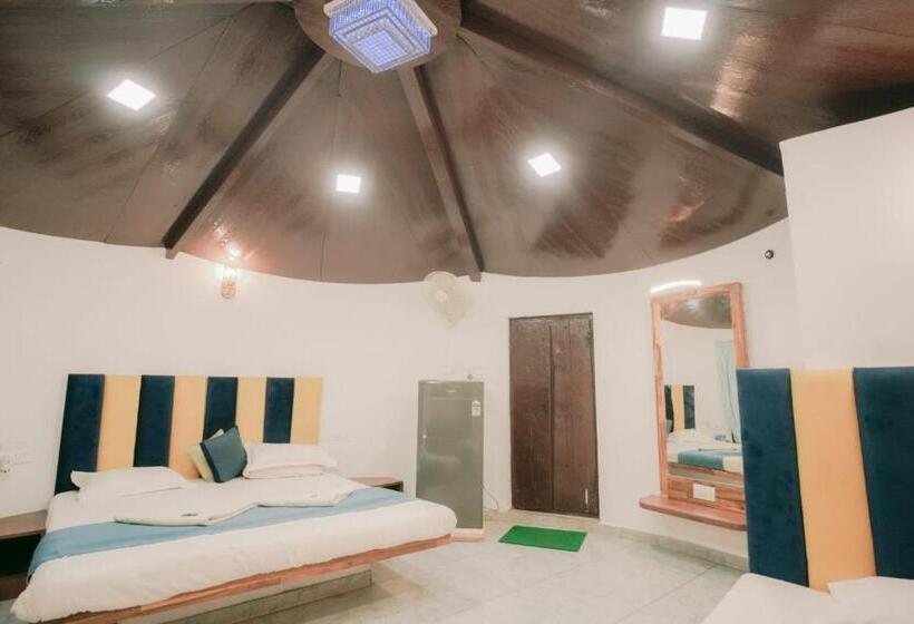Дом 1 Спальня, Heritage Wadi, Satara