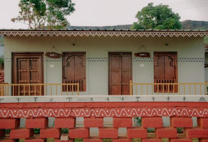 Дом 1 Спальня, Heritage Wadi, Satara