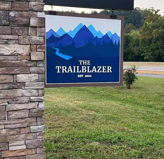标准工作室, Meadow Room At The Trailblazer Unit 7