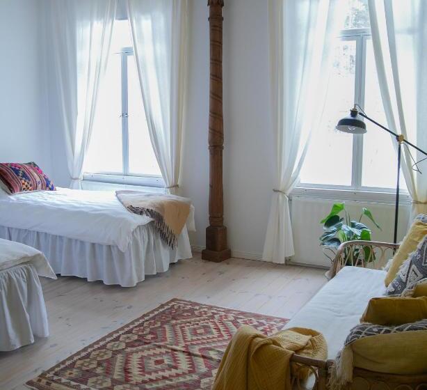 Номер Стандарт Трехместный, Villa Loimu