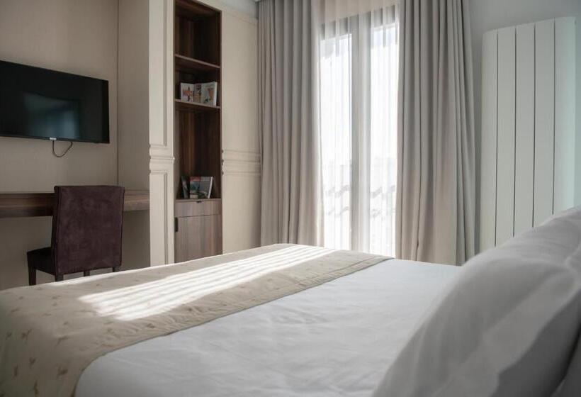 اتاق استاندارد با تخت بزرگ, L Hôtel Particulier La Marsa