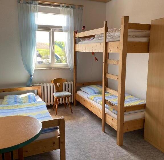 חדר בסיסי, Monteurzimmer Alte Schule Heberndorf 1