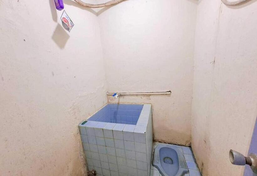 Номер Стандарт, Spot On 93840 Guest House Amanda Syariah