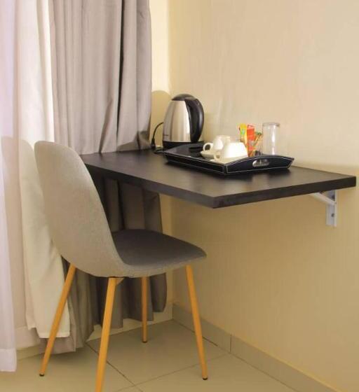 اتاق لوکس, Kunzi B&b