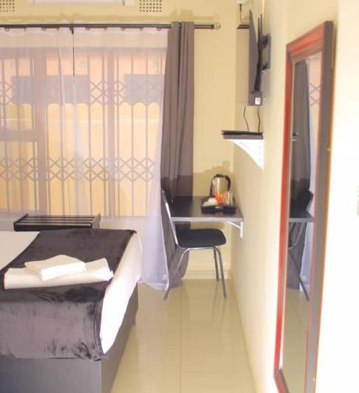 اتاق استاندارد با سرویس بهداشتی مشترک, Kunzi B&b