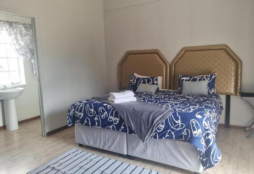 Семейный Номер, Courageous Self Catering Accommodation