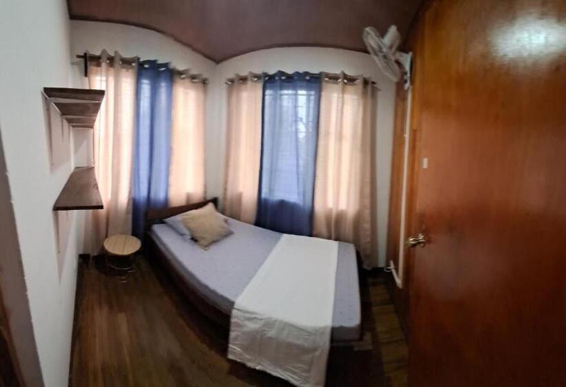 اتاق عادی یک تخته, Hostel Casa Mar