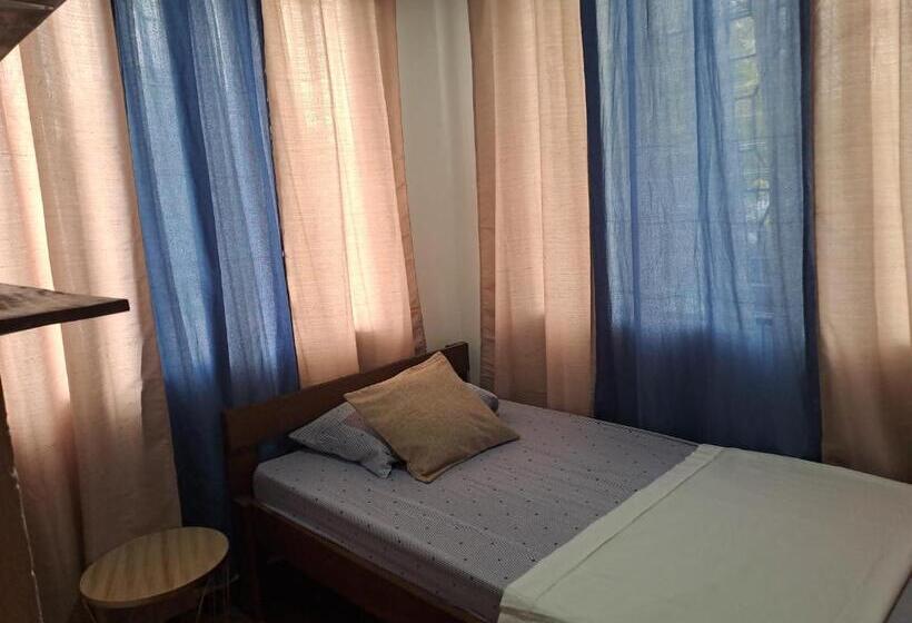 اتاق عادی یک تخته, Hostel Casa Mar