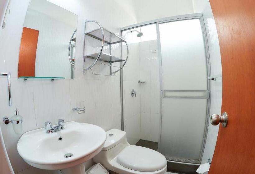 اتاق لوکس, Sillary Hostal Sede Cayma