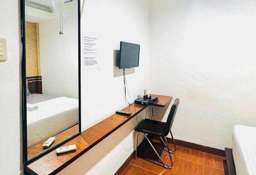 اتاق لوکس, Reddoorz @ Best Hotel Jalan Dr. Sutomo Siantar