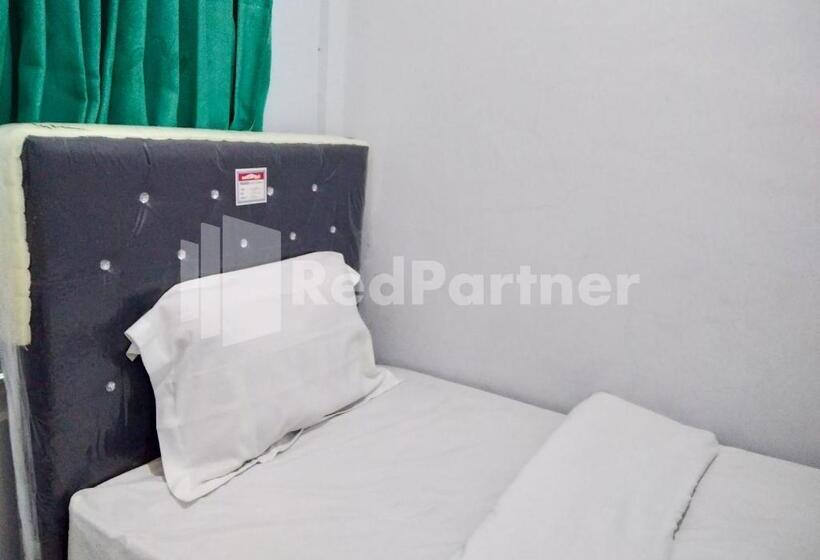 Номер Стандарт Индивидуальный, Lh101 Guest House Syariah Near Makam Sunan Bonang Redpartner