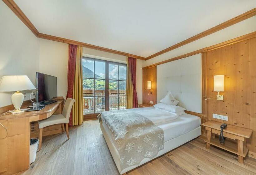Номер Стандарт Индивидуальный с Балконом, Alpin & Vital Hotel La Perla