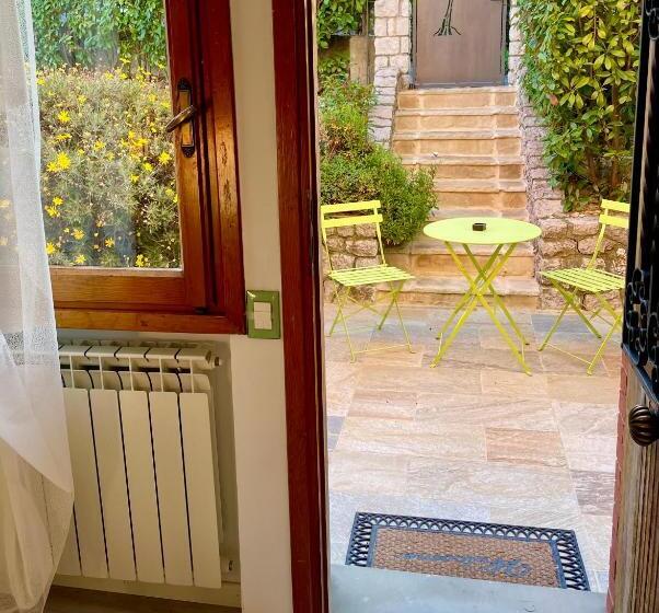 آپارتمان 1 خوابه, Villa Gaia   Luxury Villa, Pool & Wellness Rooms
