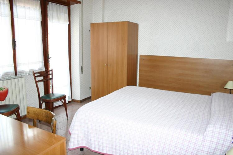 标准间, Albergo Anna