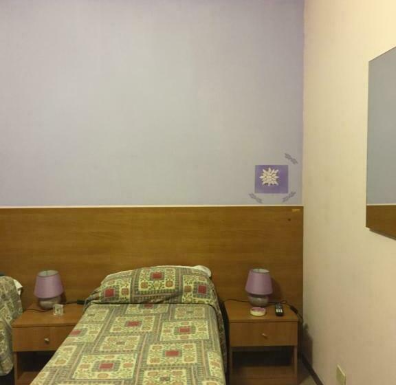 标准间, Albergo Anna