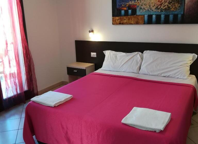 Трехместный Номер Стандарт с Балконом, La Locanda Del Mare B&b