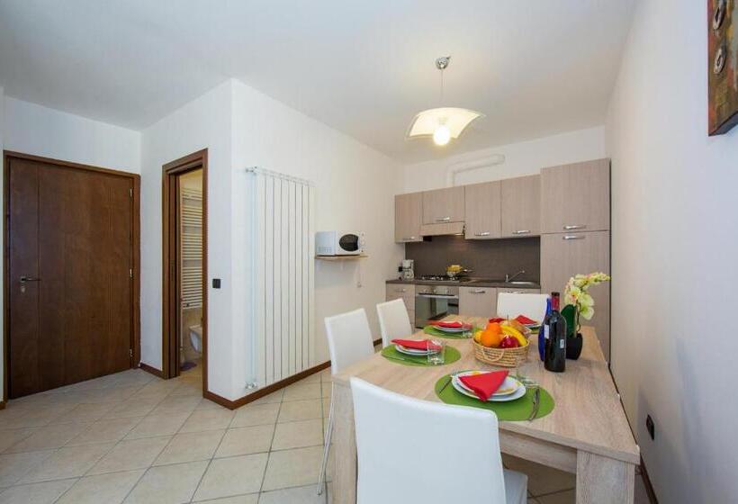 דירה בת חדר שינה 1 עם מרפסת, Residence Borgo La Sorgente