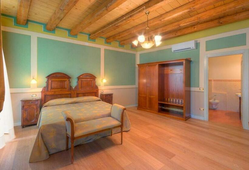 سوییت جونیور, Il Vicolo Relais