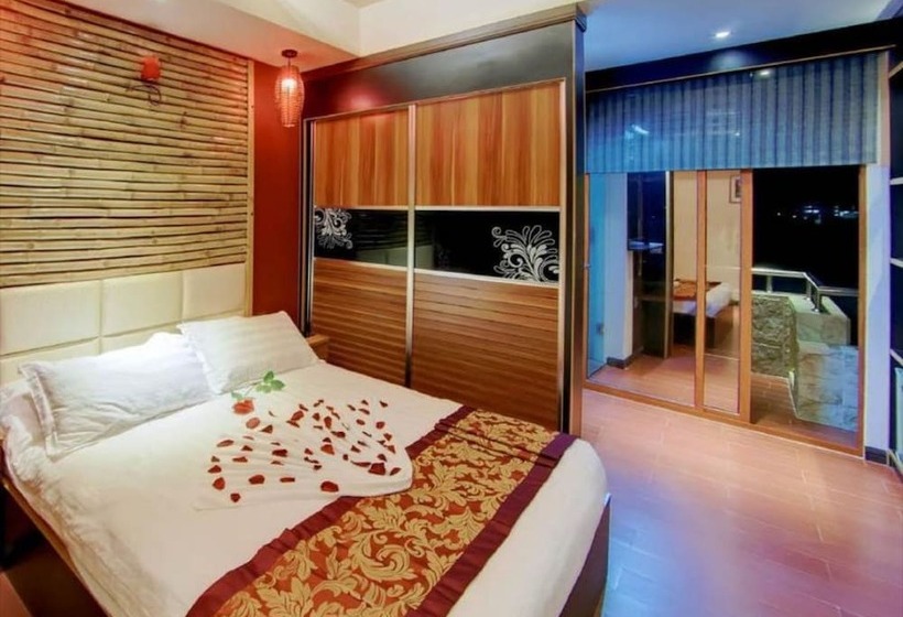 اتاق سوپریور, Clear Sky Inn