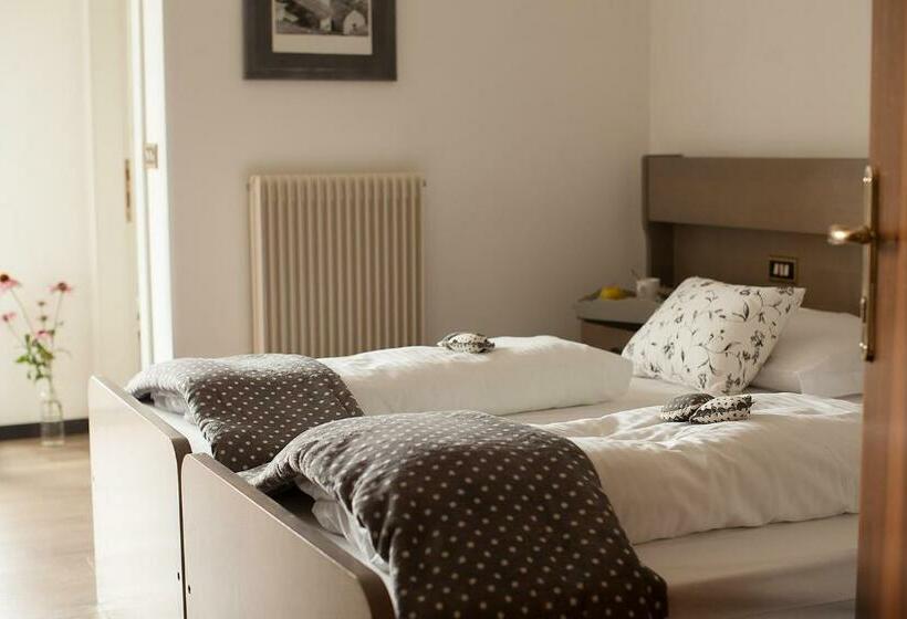 חדר סטנדרט עם מרפסת, Scoiattolo