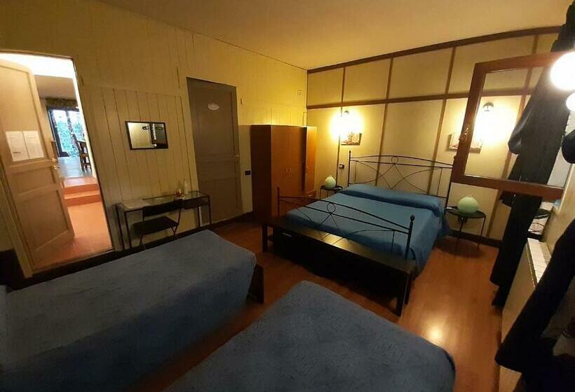 Номер Стандарт Трехместный, La Grotta Bed And Breakfast E Affittacamere