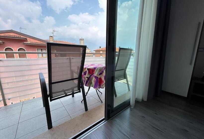 Escritório Deluxe, Gardesana Active Apartments