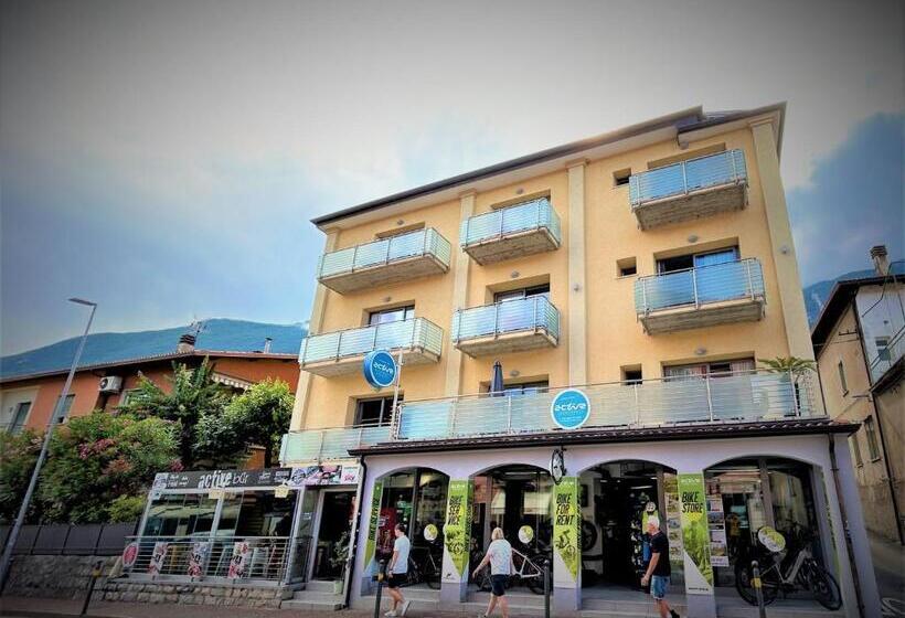 Семейные Апартаменты, Gardesana Active Apartments