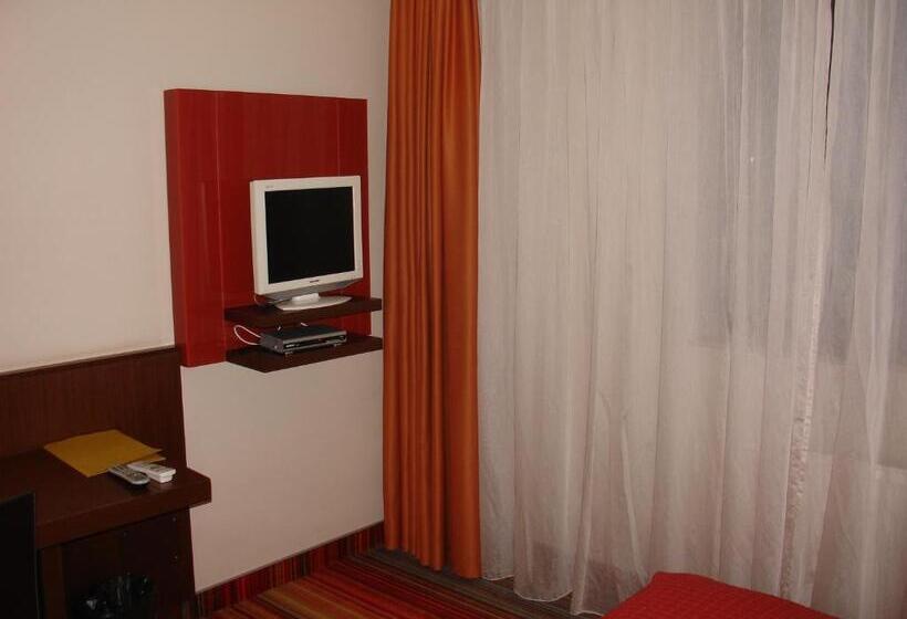 2 Bedroom Suite with Balcony, B&b Janežič