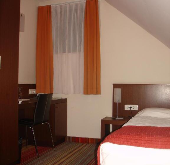 اتاق 4 خوابه, B&b Janežič