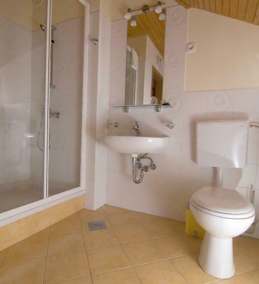 اتاق استاندارد یک نفره, B&b Na Kluk