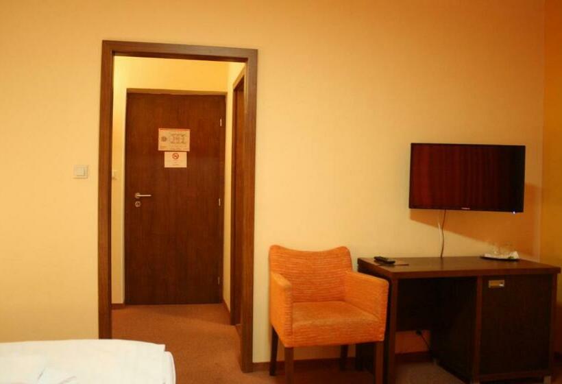 스탠다드 룸, Garni Hotel Cosmopolitan