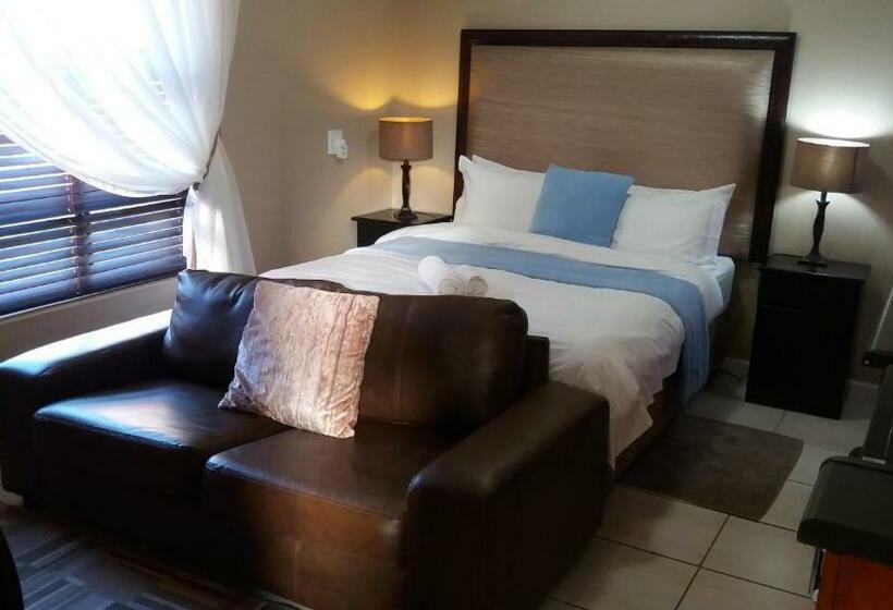 استودیوی استاندارد, Bhotani On Bax