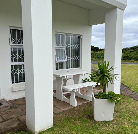 Студия Стандарт, Benri B&b & Selfcatering