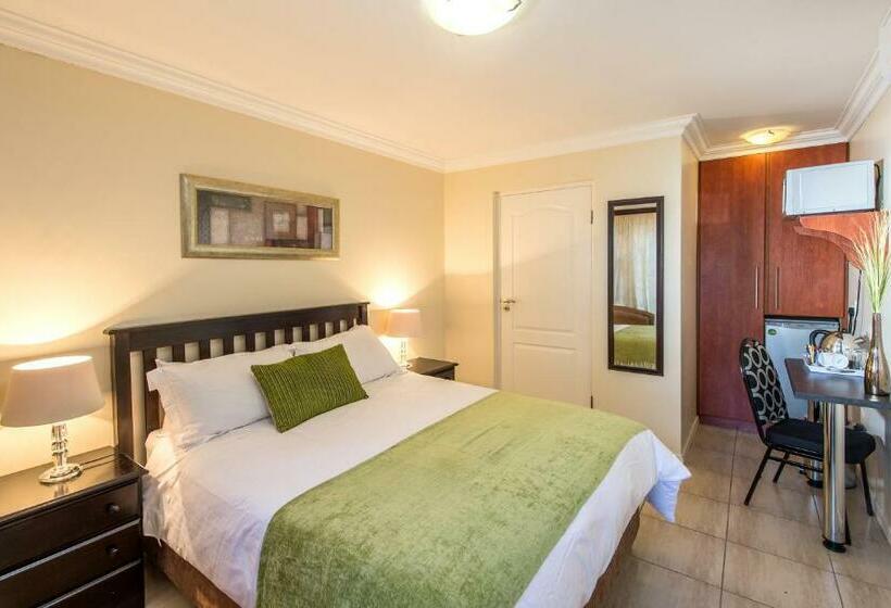 اتاق استاندارد, Bhotani On Bax