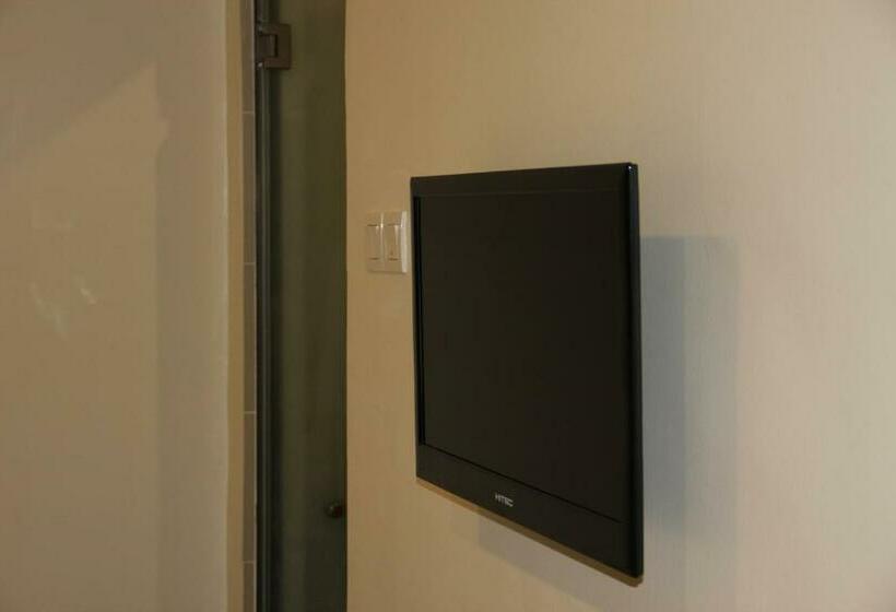 Quarto Estandar, Setia Inn