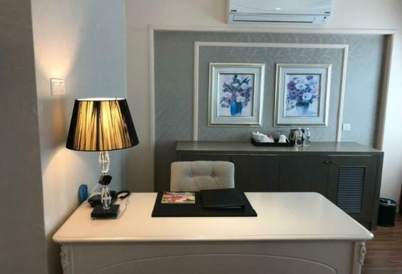 سوئیت با تخت بزرگ, The Orchard Resort & Spa Melaka