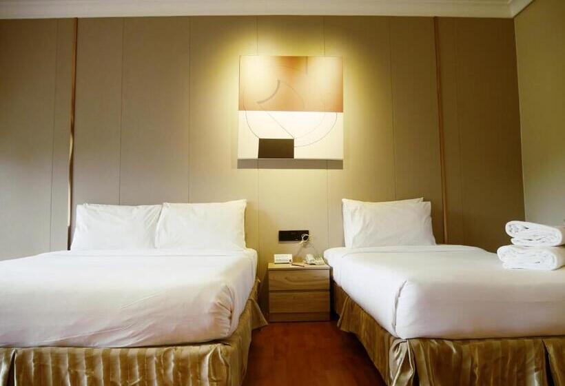 Triple Room Sea View, Tunamaya Beach & Spa Resort – Desaru