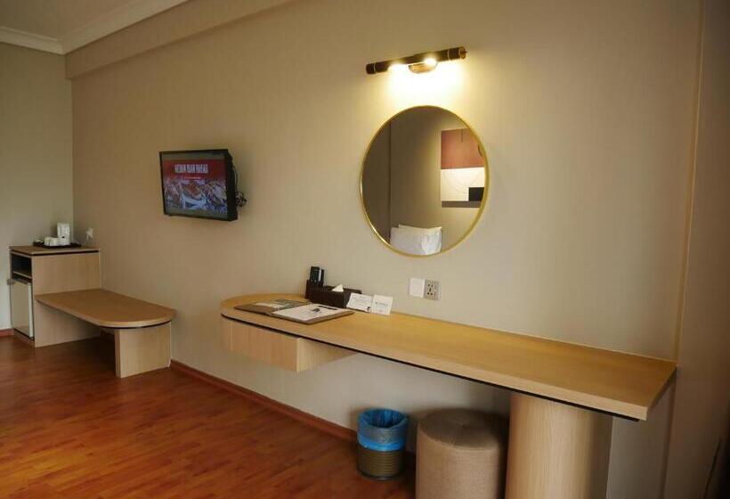 Triple Room Sea View, Tunamaya Beach & Spa Resort – Desaru