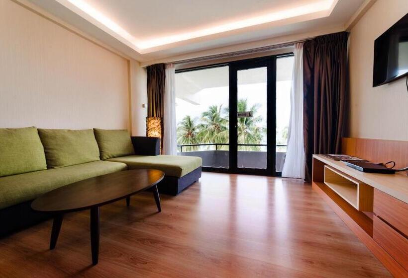 جناح جونيور مطلّ علي البحر, Tunamaya Beach & Spa Resort – Desaru