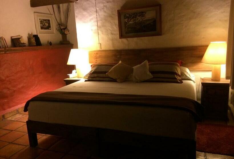 キングサイズベッドのデラックスルーム, La Casa Del Guamúchil
