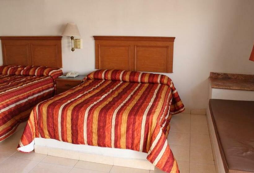 带2个双人床的标准工作室, La Villa