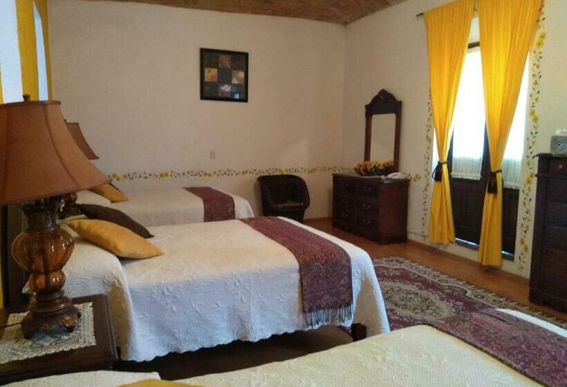 デラックストリプルルーム, Spa Hacienda Real La Nogalera